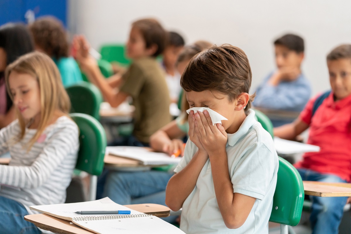 Crianca Doente Na Escola