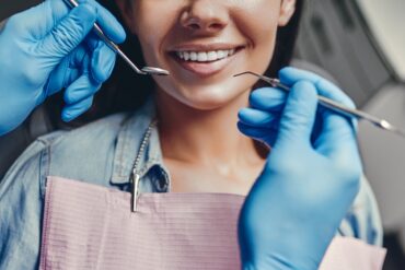 Mulher dentista