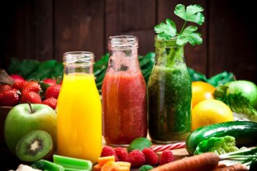 Sucos detox e coloridos