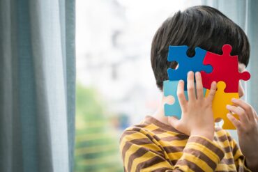Autismo masking mascaramento evitar sinais do autismo